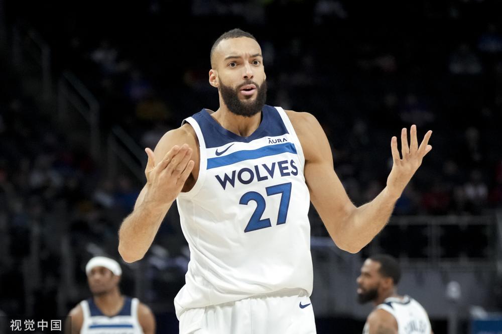 地亚队的中 地亚队的中